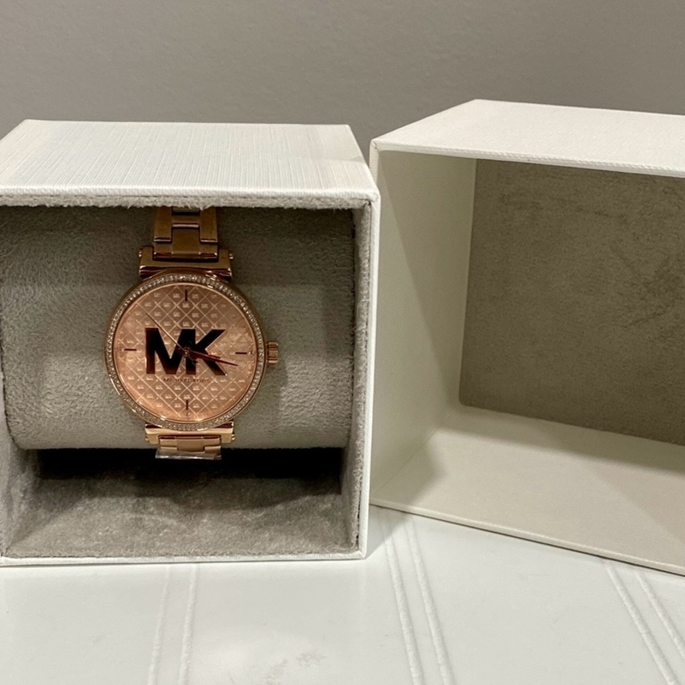 Michael Kors Rose-Toned Logo Watch